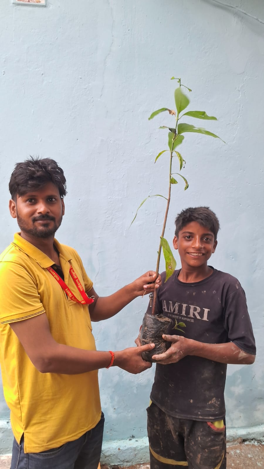 निःशुल्क पौध वितरण अभियान